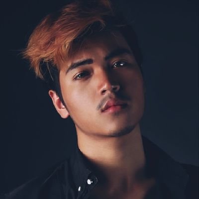 novemaung1999's profile picture