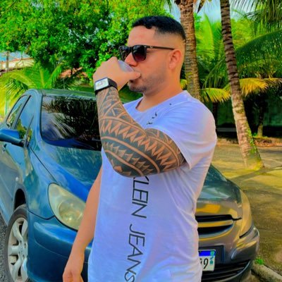 JullianElias1's profile picture