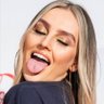 júlia.'s profile picture