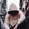 凸-_-凸's profile picture