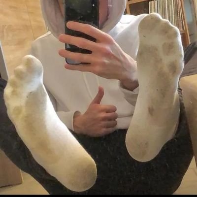 BoyFeet40's profile picture