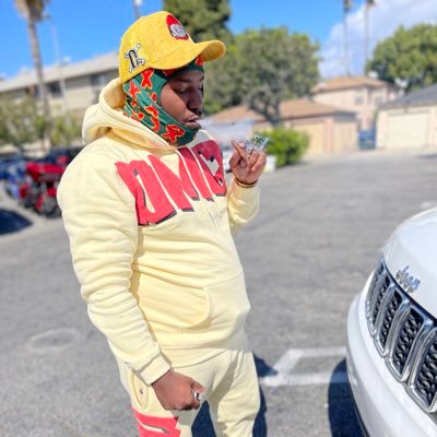 MR.STAY PAID.....'s profile picture