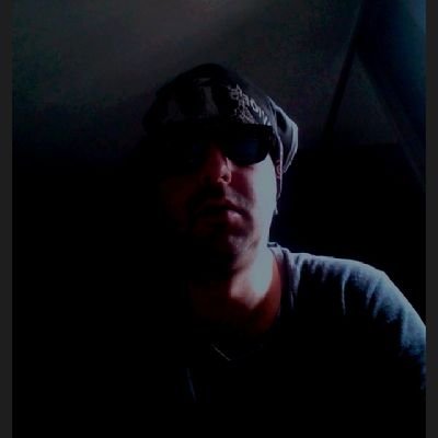 dinamite na mão garante a participação política's profile picture