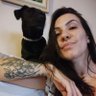 theGirlWithQueensTattoo 的头像