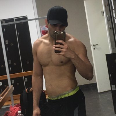 necismar 🌙's profile picture