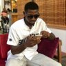 Millionaire in Dollars, Amen profil fotoğrafı