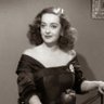 Bette Davis 的头像