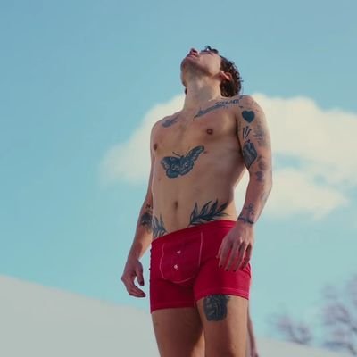 famous nudes's profile picture