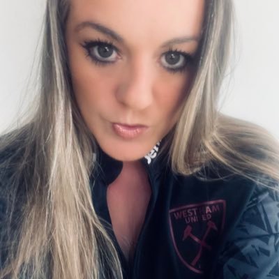 victoria's profile picture