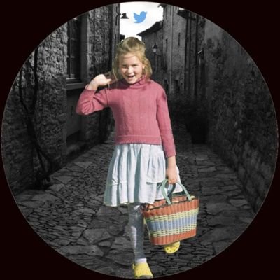 Laninadelpueblo's profile picture