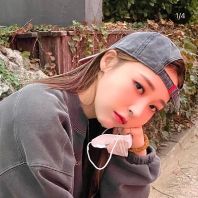 ๐พ๐ ๐๐ ๐น's profile picture