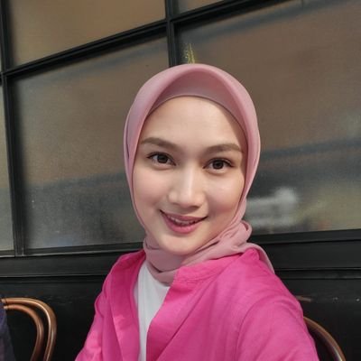 Melody Nurramdhani Laksani's profile picture