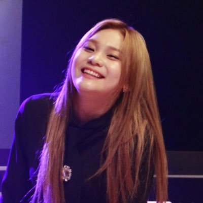 rv's profile picture