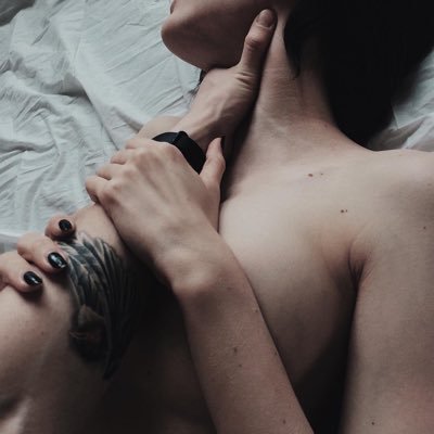 goodlittlewhxre's profile picture