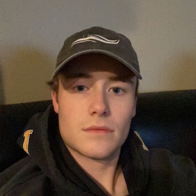 sponhourm's profile picture