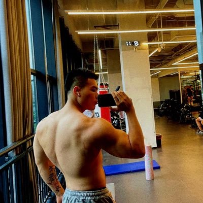 HommeZhang's profile picture