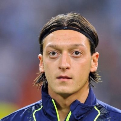 DailyMesutOzil's profile picture