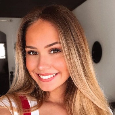🌿🌸🍯 Valia 🌼🐝🤍✨'s profile picture