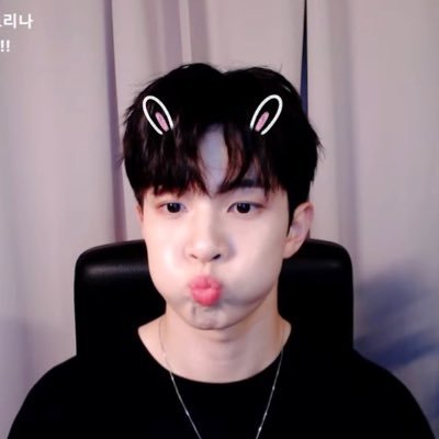 율ᢉ𐭩's profile picture