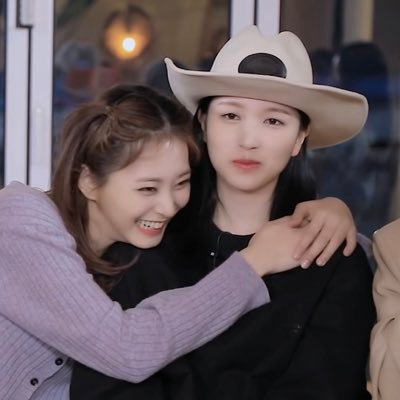 R.M.T.'s profile picture