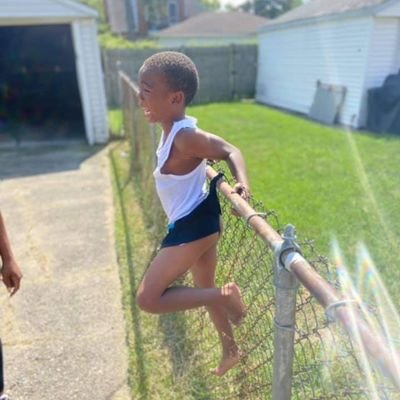 Charles86425587's profile picture