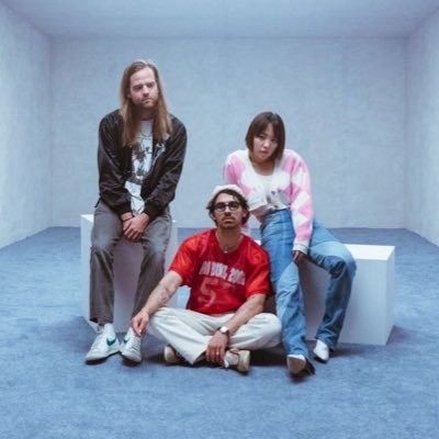 DNCE's profile picture