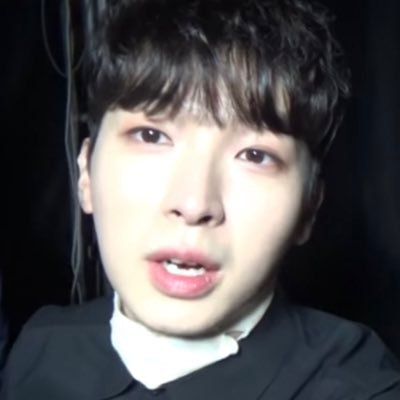 쓰어니's profile picture