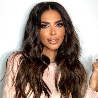 Sara Al Madani's profile picture