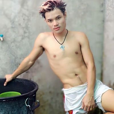 ဘန္ေဘာ က ကရင္ေကာင္ေလး's profile picture