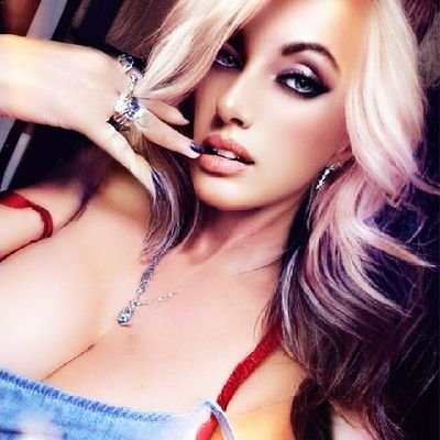 Sandra Sayer 💜 Mystical Model's profile picture