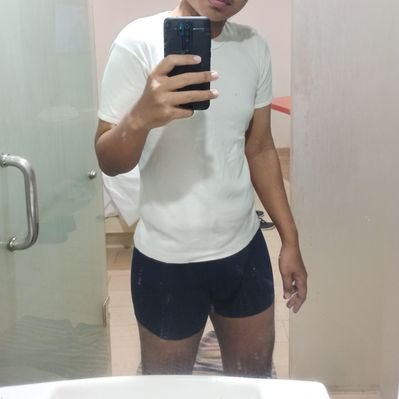 r_adrianx's profile picture