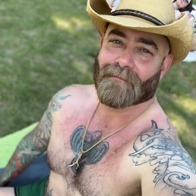 DadsBedTonight's profile picture