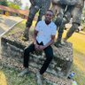 mukalaziivan🇺🇬 profil fotoğrafı