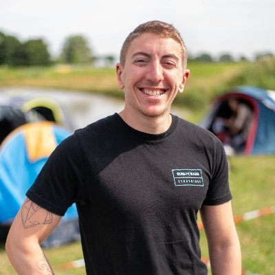 Komemos's profile picture