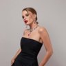 Profilbild von Serenay sarikaya italy