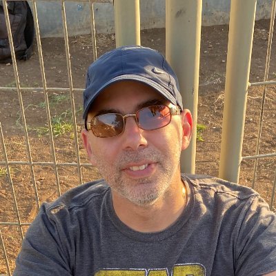 UrielCohen13's profile picture