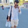 Profilbild von Zirvede kendini asan genç