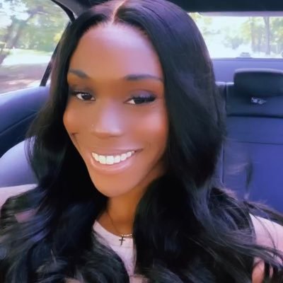 Kyla 🌻's profile picture