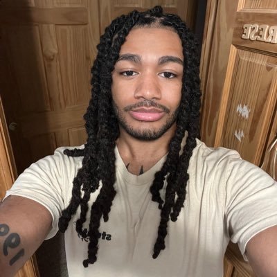 tywiththelocs's profile picture