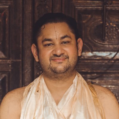 SriPundrik's profile picture