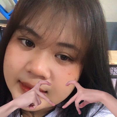 J✨'s profile picture