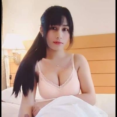 ShweZin83896323's profile picture