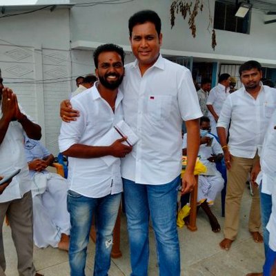 vickykarikalan's profile picture