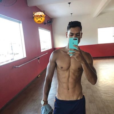18Darlanm's profile picture