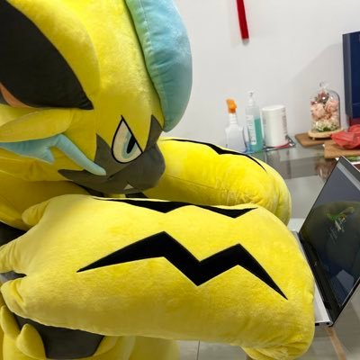 justahuman2233's profile picture