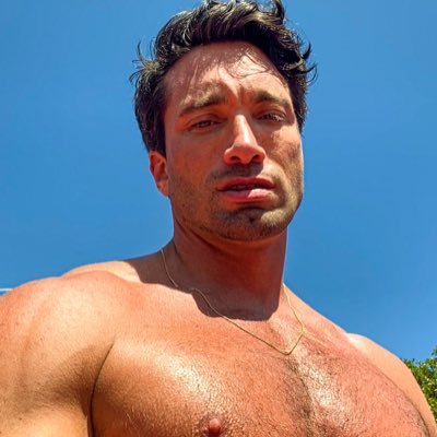 Andrew's profile picture