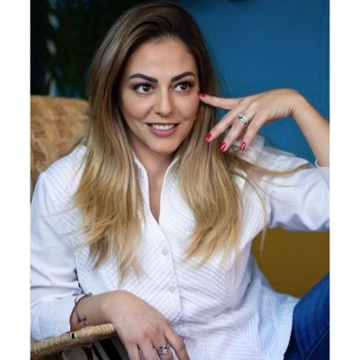 adriananieto13's profile picture