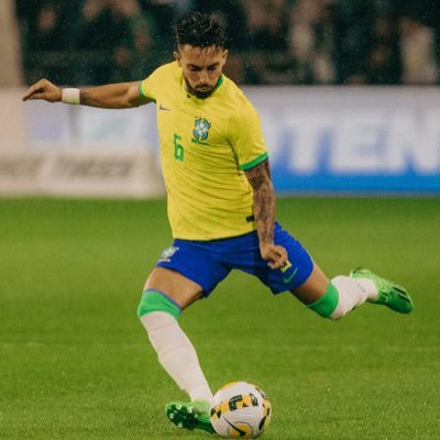 Alex Telles's profile picture