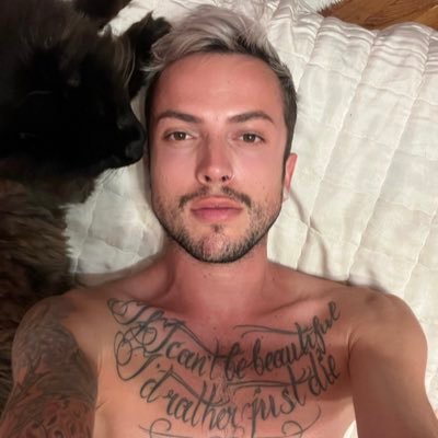 DANCING QUEER 🇪🇸's profile picture