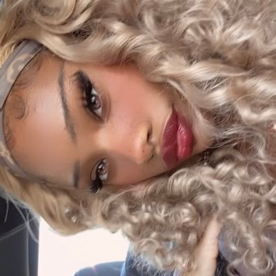 BlvckBarbieK's profile picture